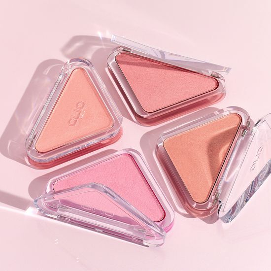 CLIO Everyday Lightweight Blush