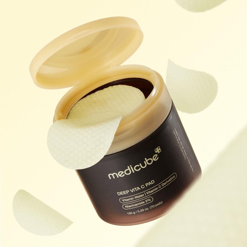 Medicube Deep Vita C Facial Toner Pads – Brightening & Tone-Perfecting Care for Uneven Skin.